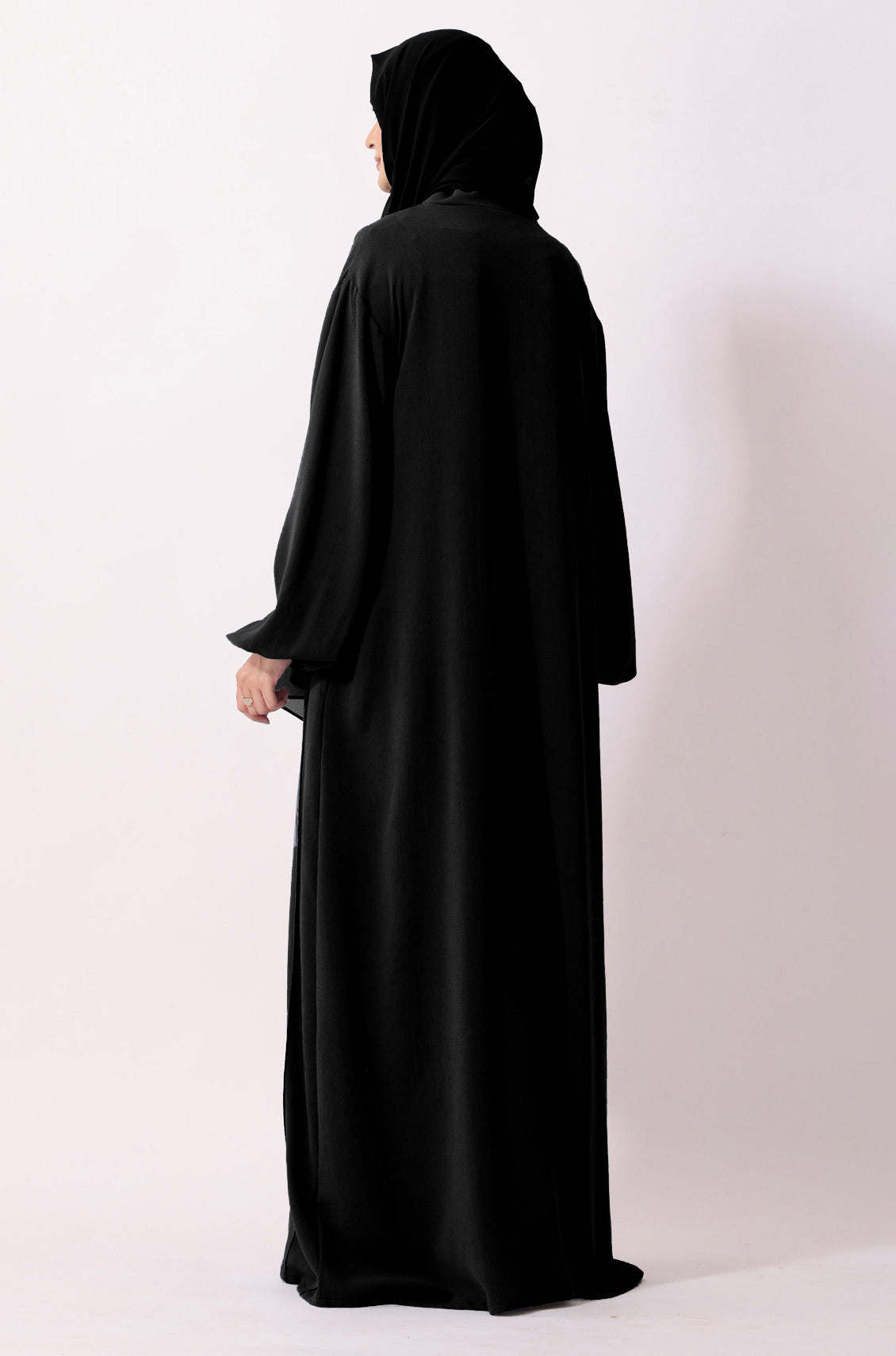 Simple Pleated Abaya Black