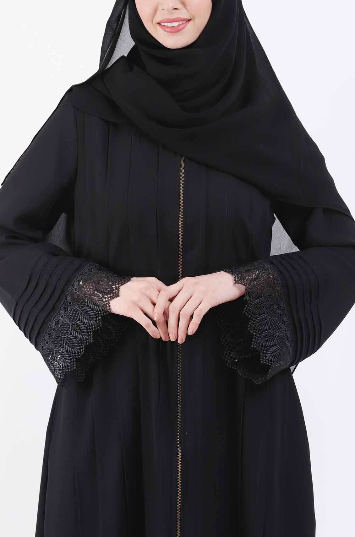 Pleated Lace Black Abaya