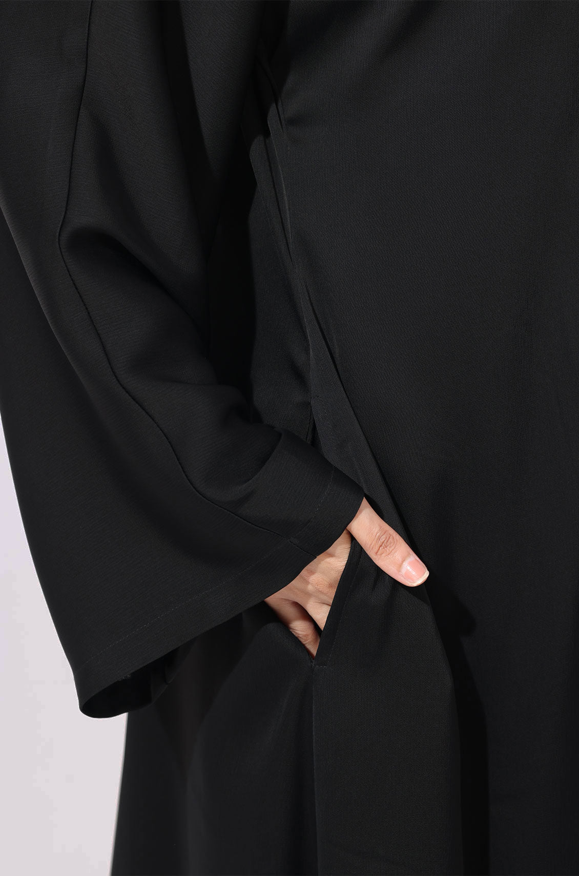 Luxury Nida Pleated Abaya Black