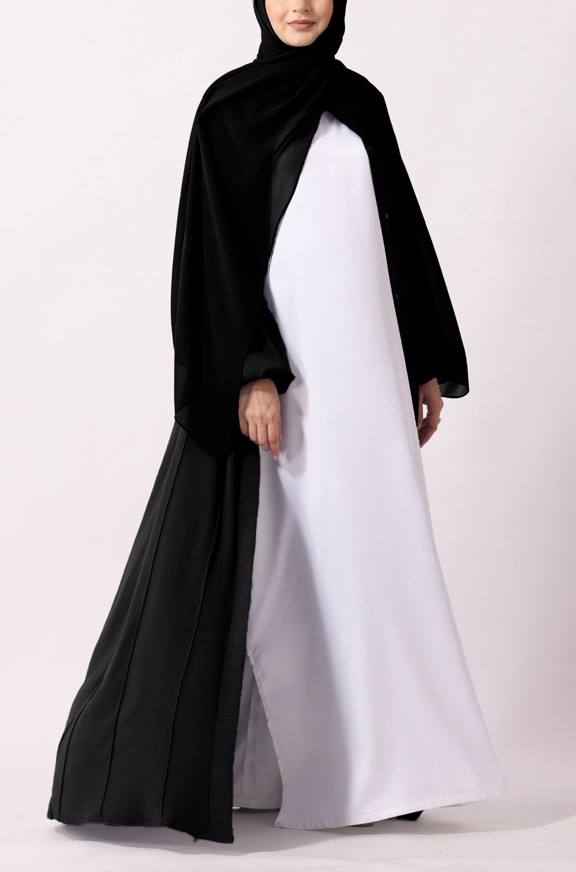 Simple Pleated Abaya Black