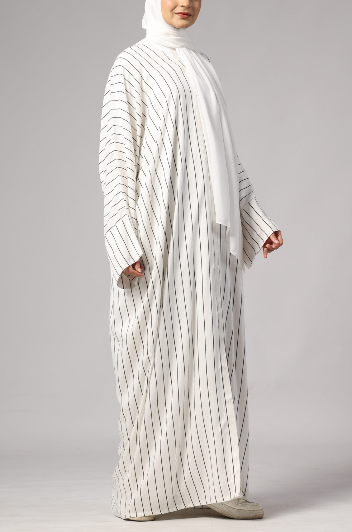 Zoya Striped Abaya- White