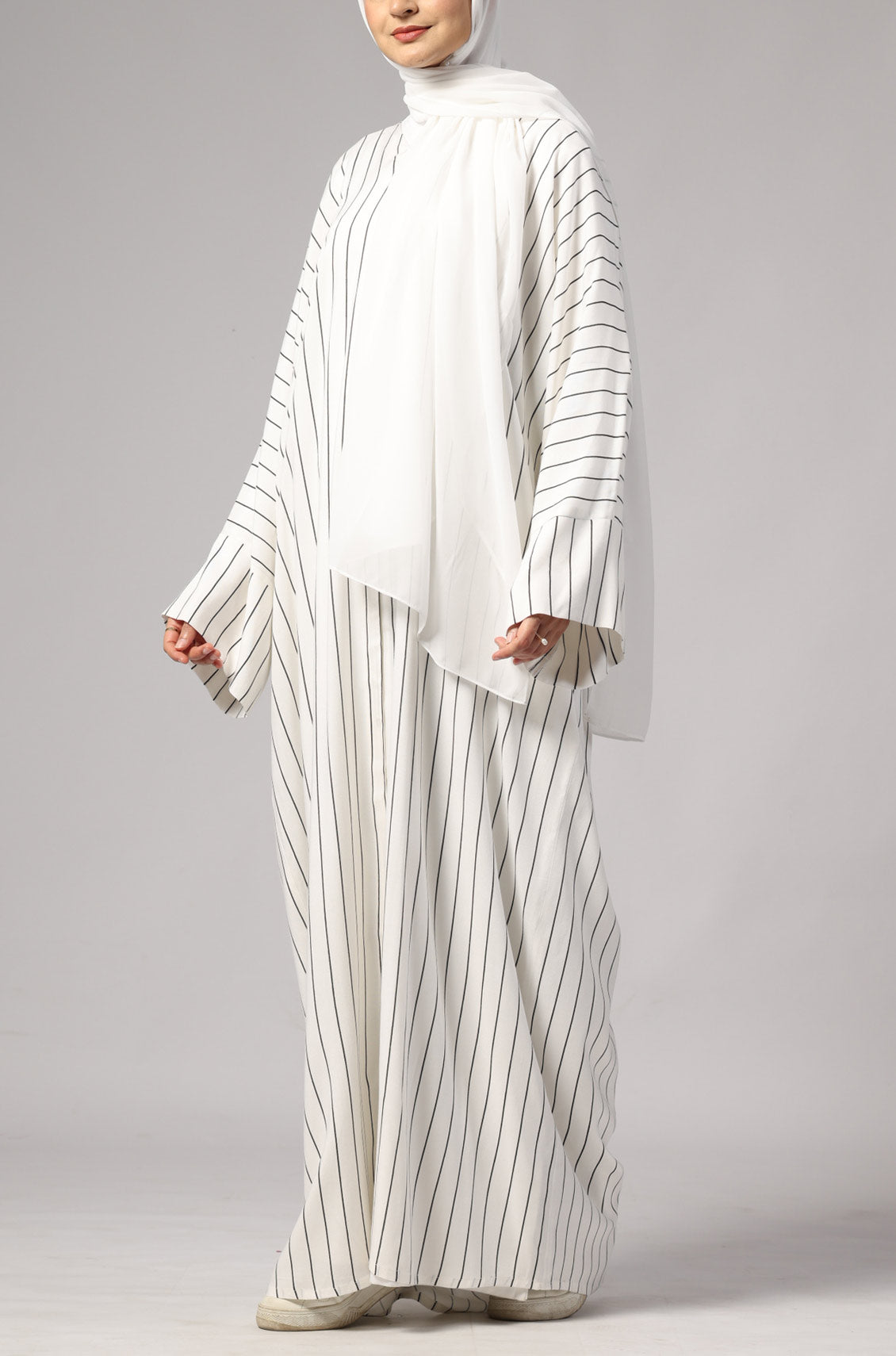 Zoya Striped Abaya- White