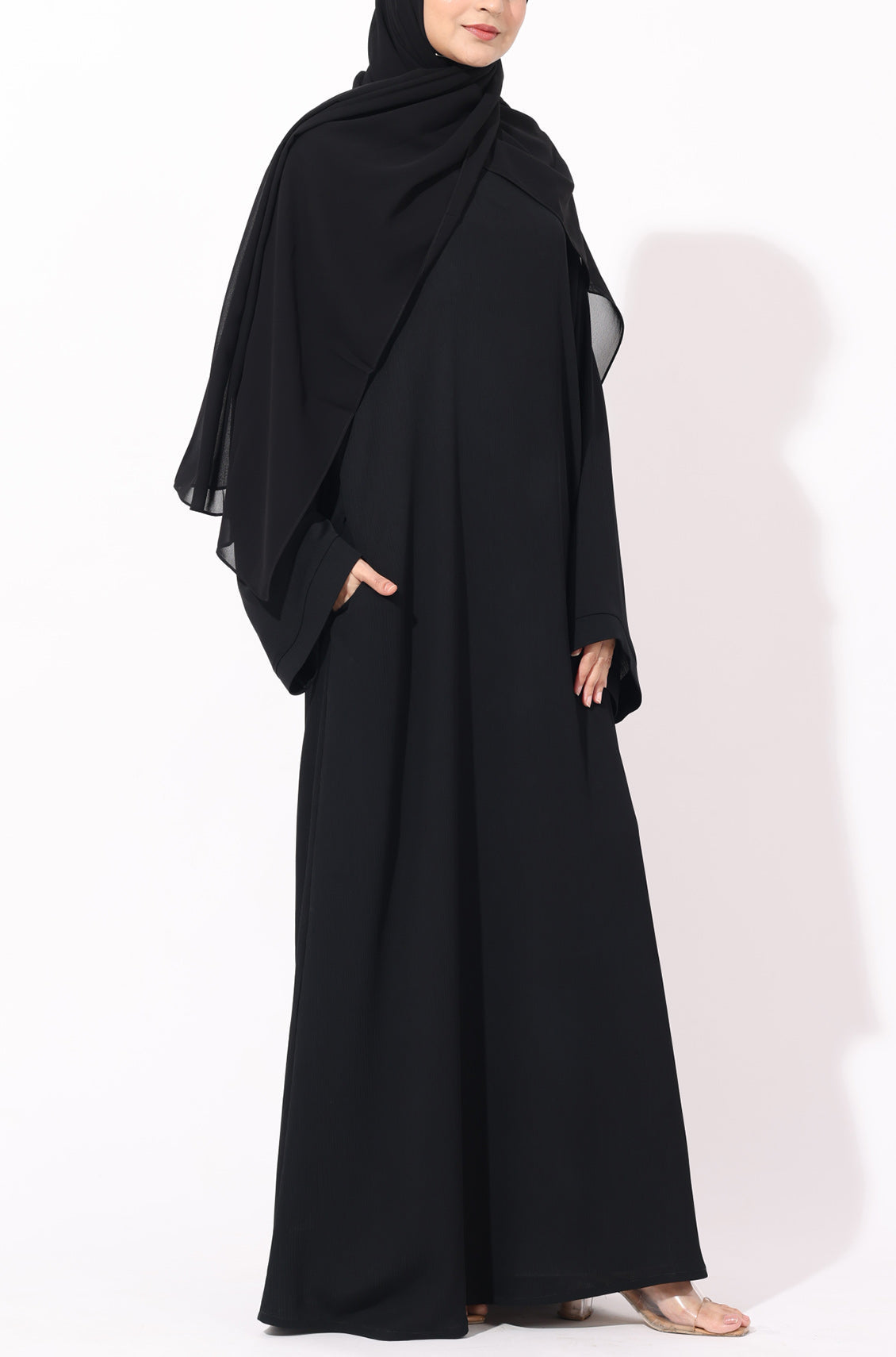 Black Zoom Abaya Front Closed