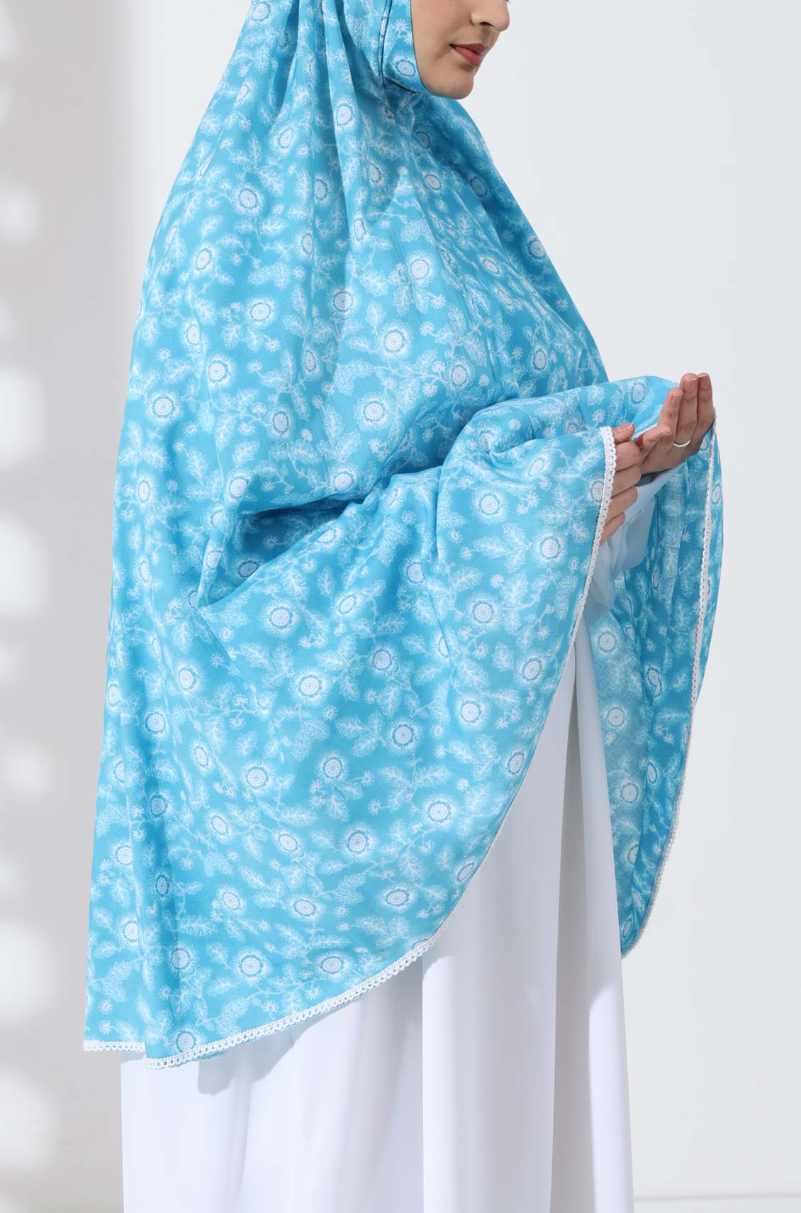 Sky Petals Cotton Namaz Makhna