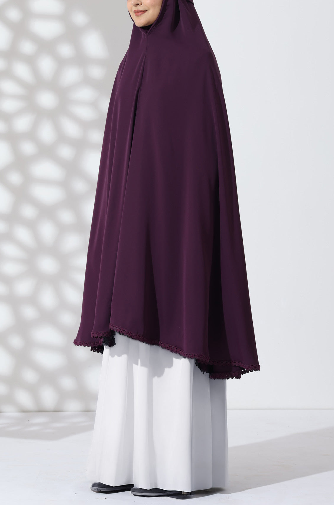 Prayer Lace Makhna Deep Plum