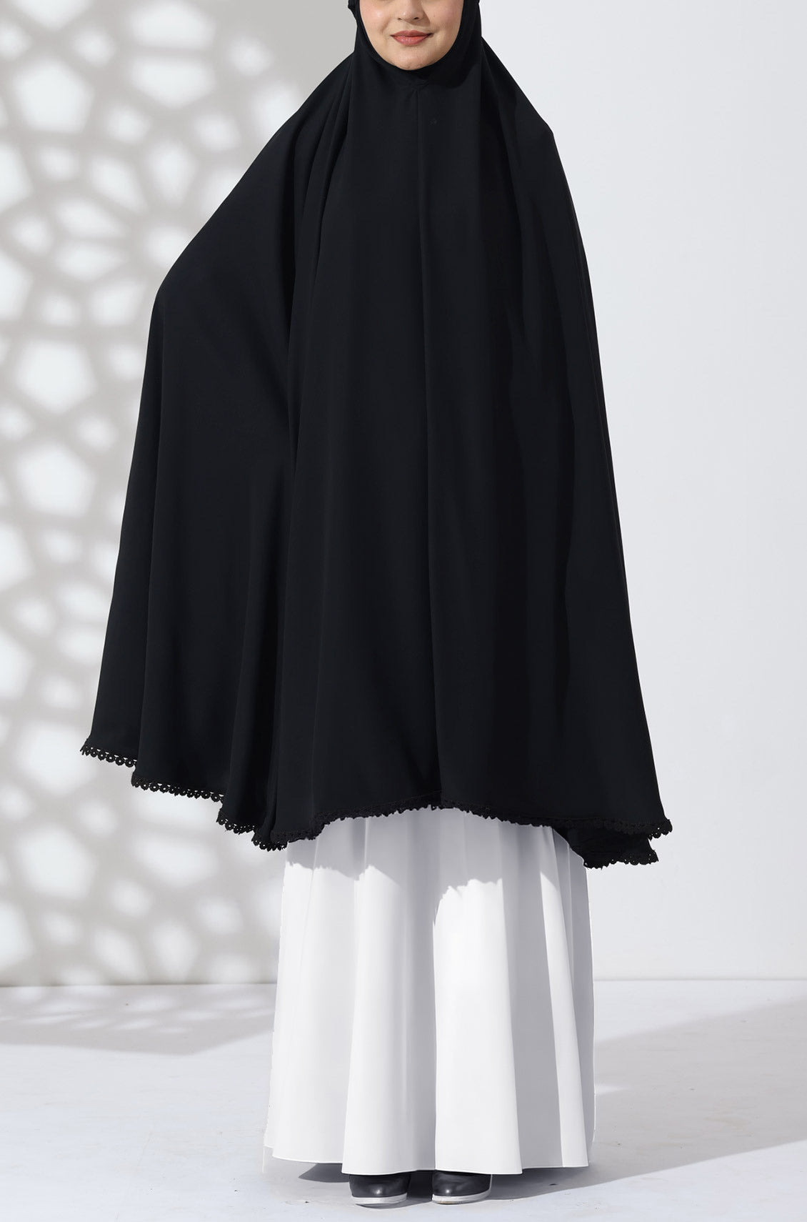 Prayer Lace Makhna Jet Black