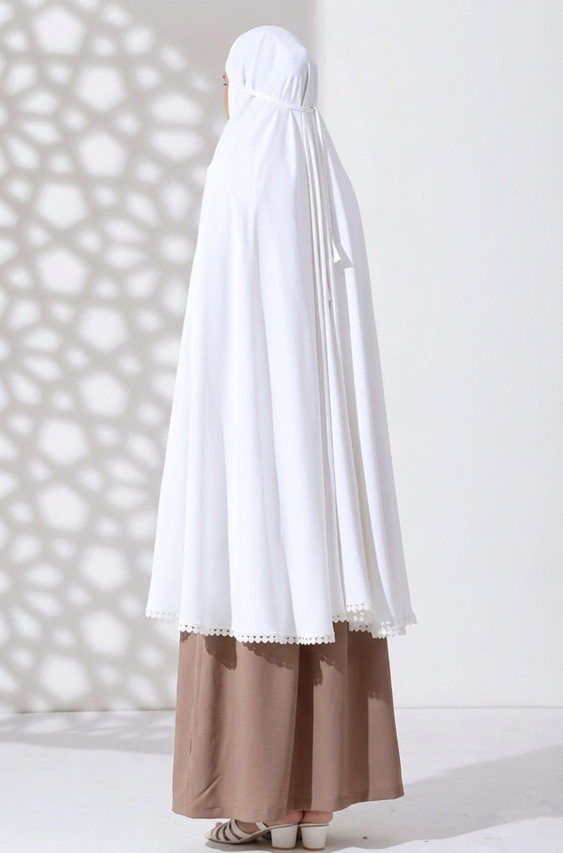 Prayer Lace Makhna Pearl White